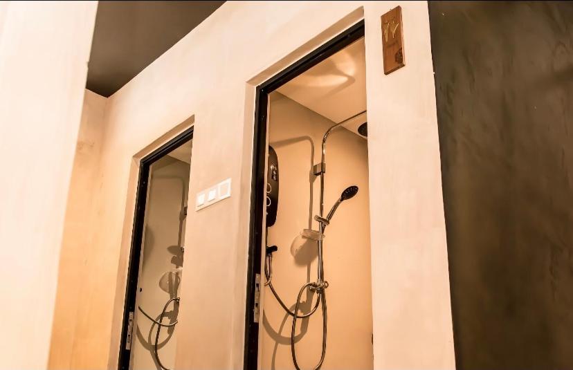 Rumah Tetamu Bunk Bunk Malacca エクステリア 写真